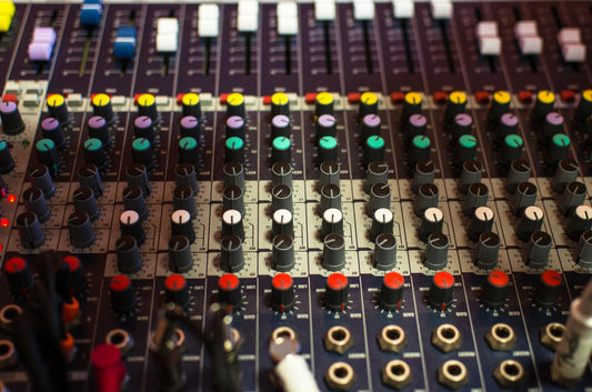 Navigating the Mix: Beginners Journey into Audio Mixing