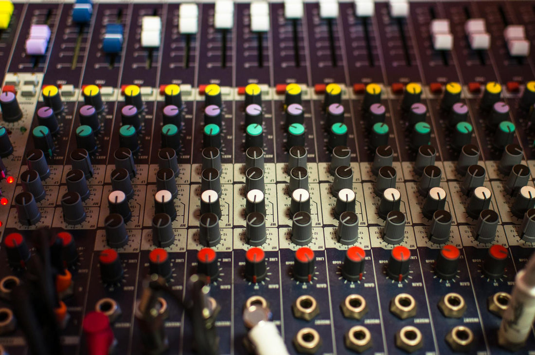 Navigating the Mix: Beginners Journey into Audio Mixing