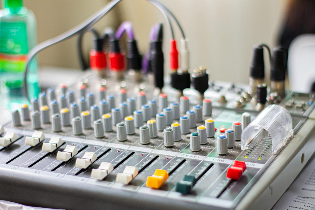 In-Depth 'Audio Routing' Explained! – Stealify Sounds